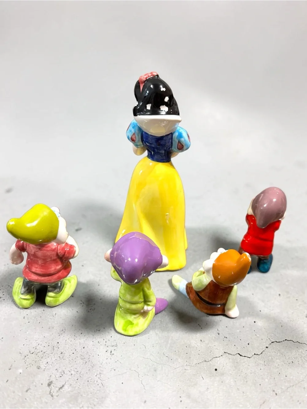 Vintage Disney Ceramic Snow White and 4 Dwarfs